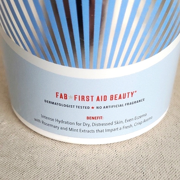 🆕️First Aid Beauty Ultra Repair Cream Intense Hydration Skin Protectant (14 oz) - Picture 7 of 11